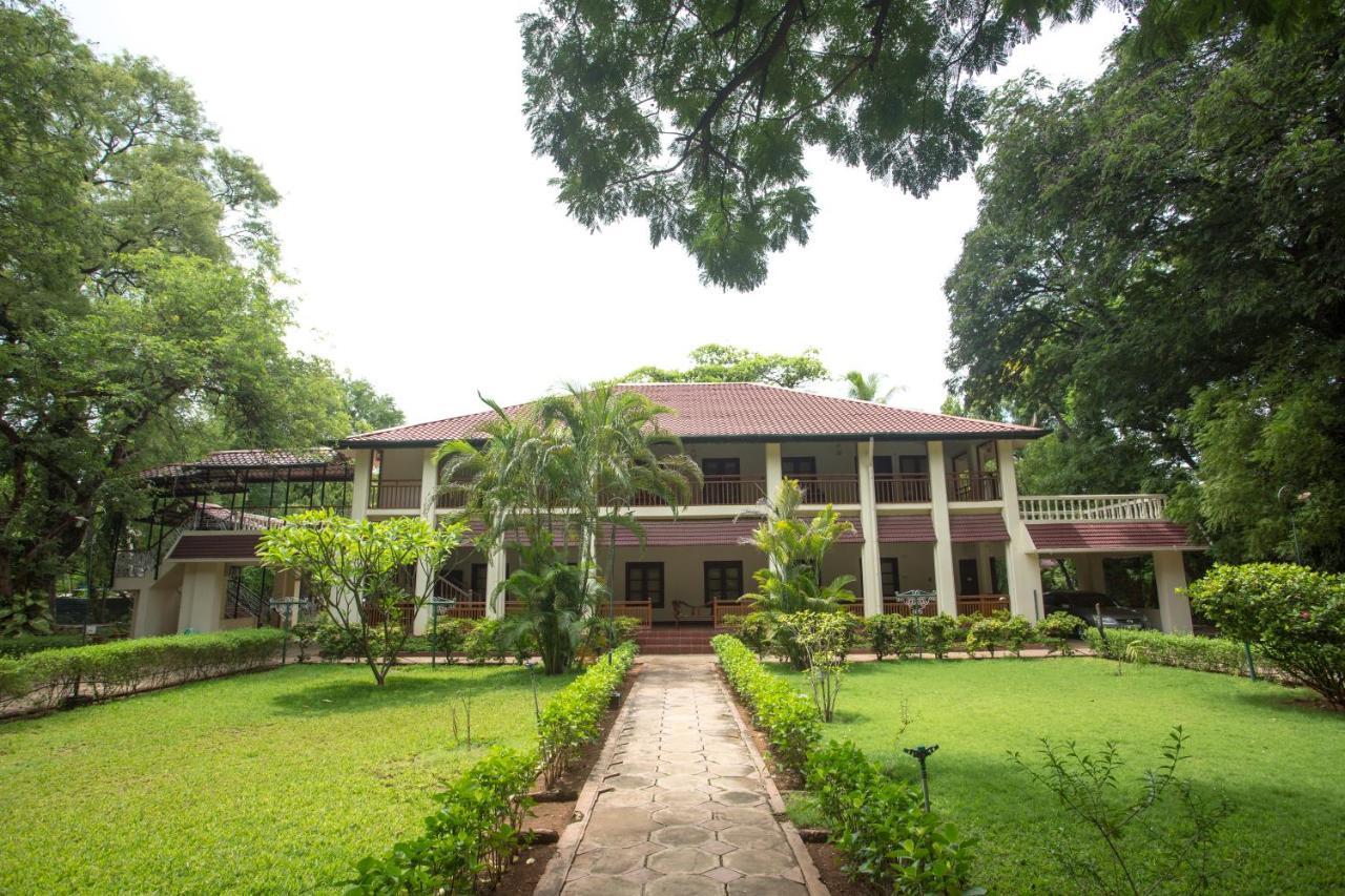 Heritage Madurai Exterior foto The main building of the university