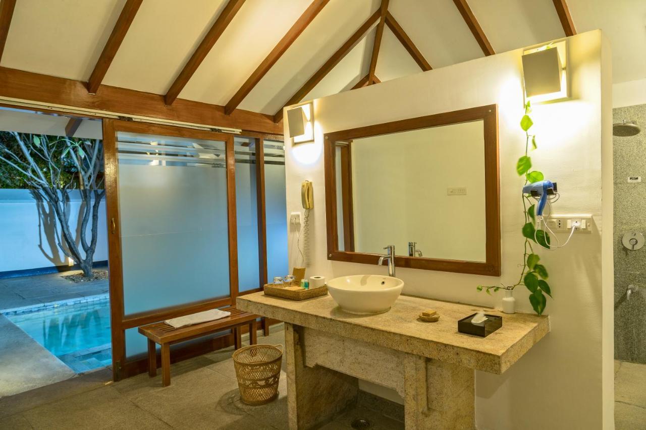 Heritage Madurai Exterior foto Bathroom of a beach villa