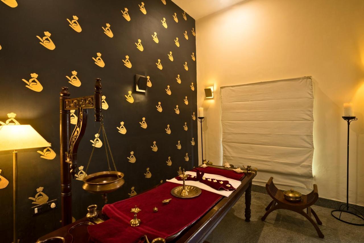 Heritage Madurai Exterior foto Ayurvedic treatment room